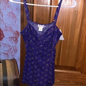 Tank top size small 
